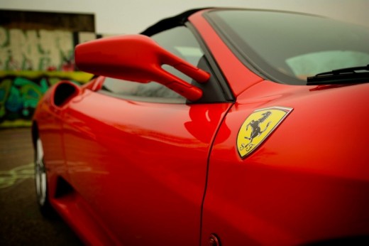 Un giro sulla Ferrari 458 & soggiorno 1 notte