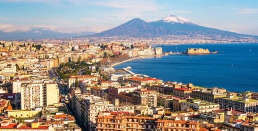 Guided tour of Italian superstitions in Naples