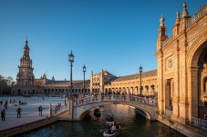 Carmona and Necropolis: guided day tour from Seville