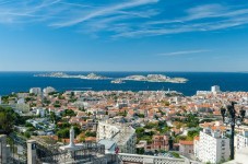 E-scooter guided tour of Marseille