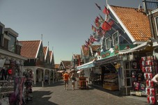 Hop-on hop-off windmills and Dutch villages bus tour with This is Holland