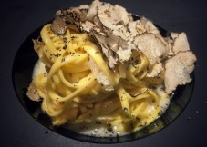 Truffle hunting experience in La Morra, Piedmont