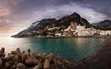 Full-day Pompeii and Amalfi Coast tour from Rome
