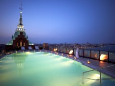 Venice: 30-minute Private Gondola Ride at Night