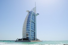 Vision 22-min helicopter tour of Dubai