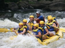 Discesa di rafting - 2 ore & soggiorno 2 notti
