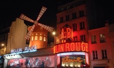 Moulin Rouge Paris Eiffel-tornin illallisristeilyllä