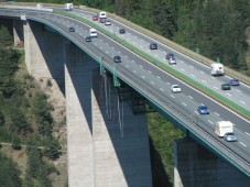 192m Europa Bridge Bungee Jump in Austria