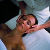 Massagem com Óleo de Vela Aromática