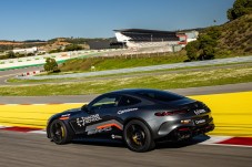 Conduzir um Mercedes AMG GT 63 3 voltas + 1 volta em co-piloto