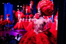 Moulin Rouge Paris -lahjarasia