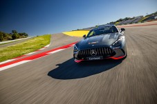 Conduzir um Mercedes AMG GT 63 2 voltas + 1 volta em co-piloto