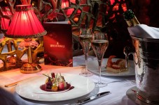 Moulin Rouge-illallinen Pariisissa (Toulouse Lautrec-menu)